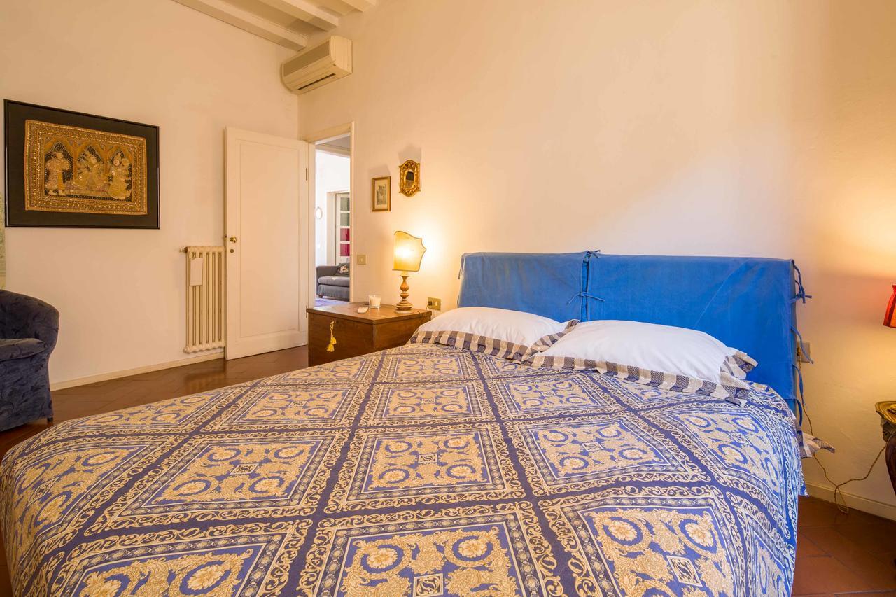Typical Florentine Apartment Флоренція Екстер'єр фото