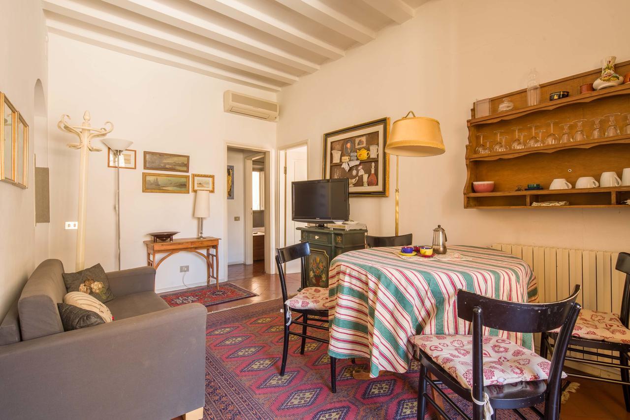Typical Florentine Apartment Флоренція Екстер'єр фото