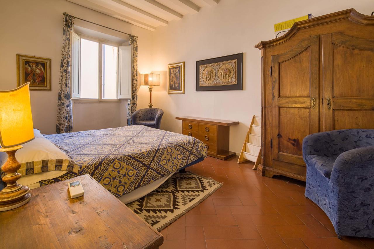 Typical Florentine Apartment Флоренція Екстер'єр фото